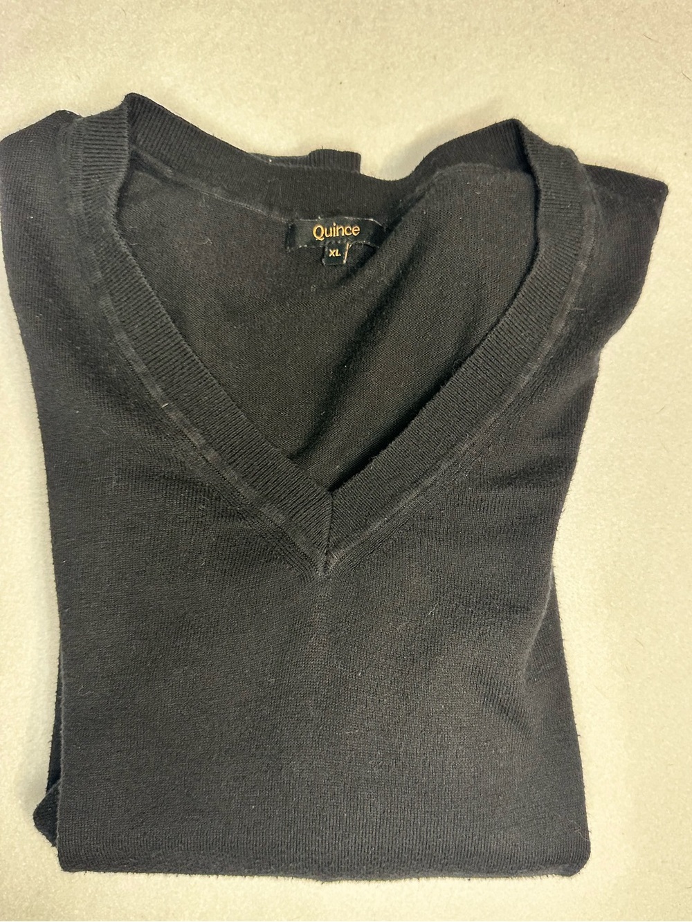 Quince Black Lightweight Cotton Cashmere V-Neck Sweater